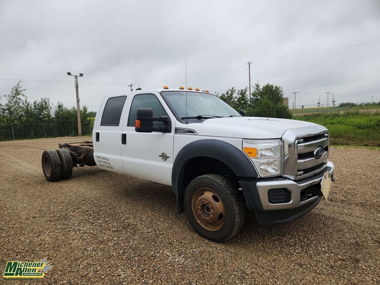 2016-ford-550-image-2