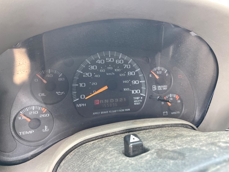2001-chevrolet-astro-image-12