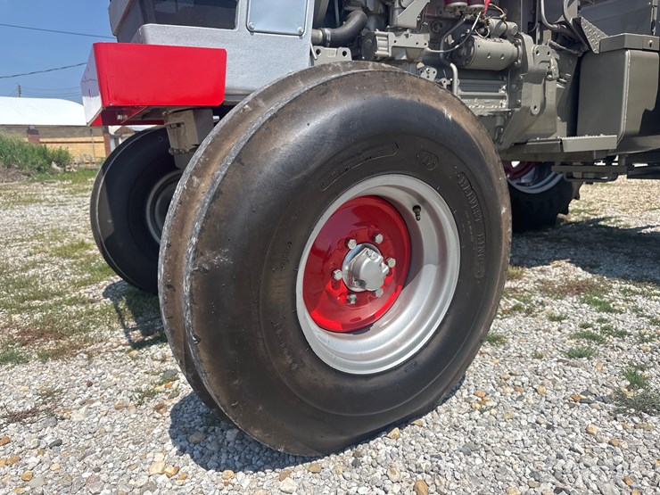 massey-ferguson-1100-image-8