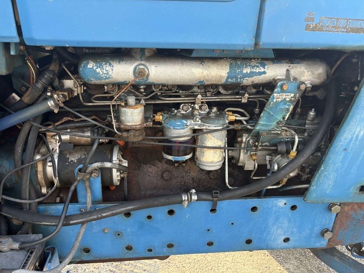 1988-ford-tw25-image-14