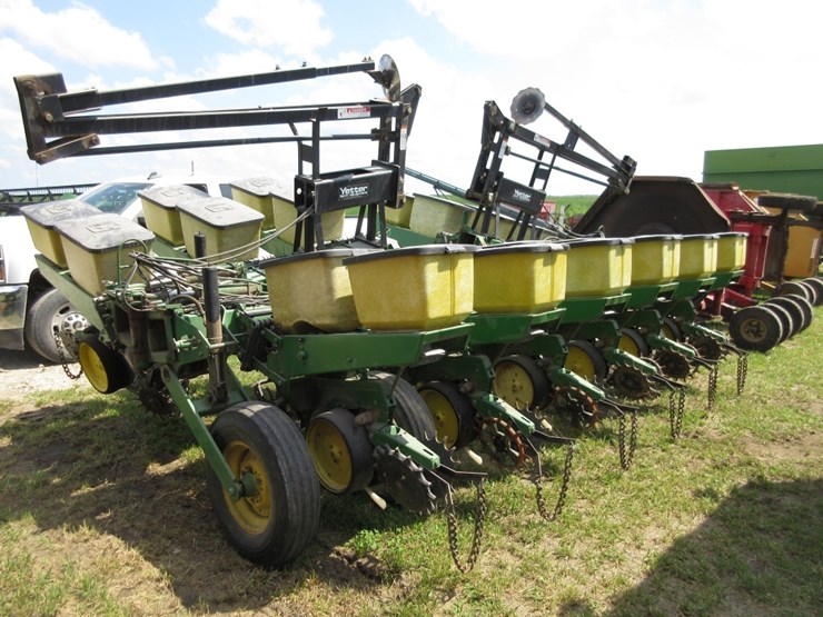 john-deere-7000-image-5