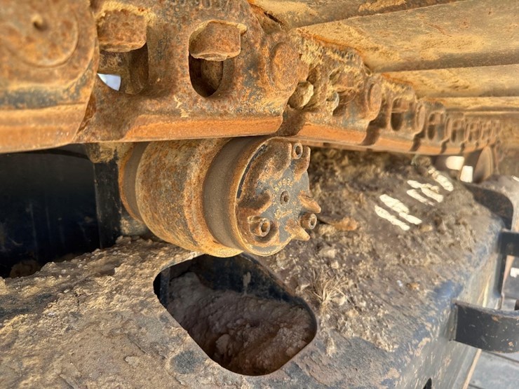 2018-caterpillar-320gc-image-15