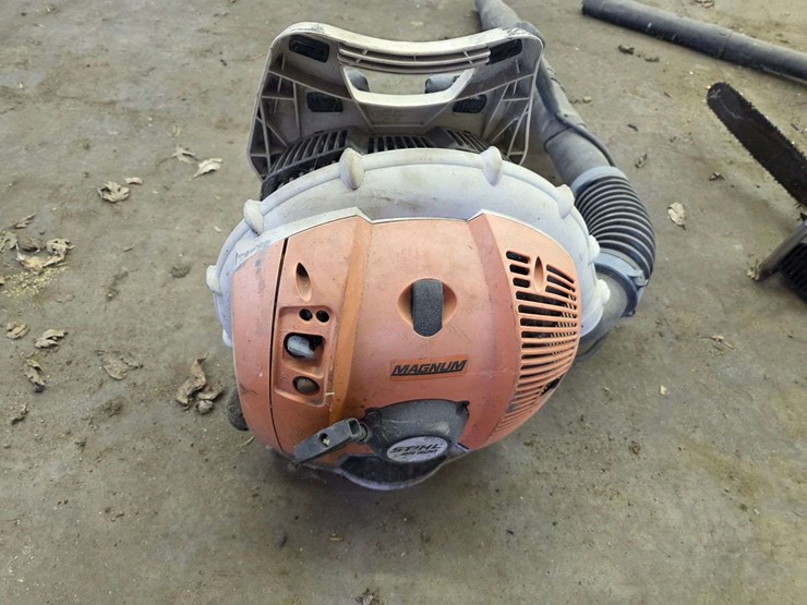 stihl-br600-backpack-blower,-working-order-image-5