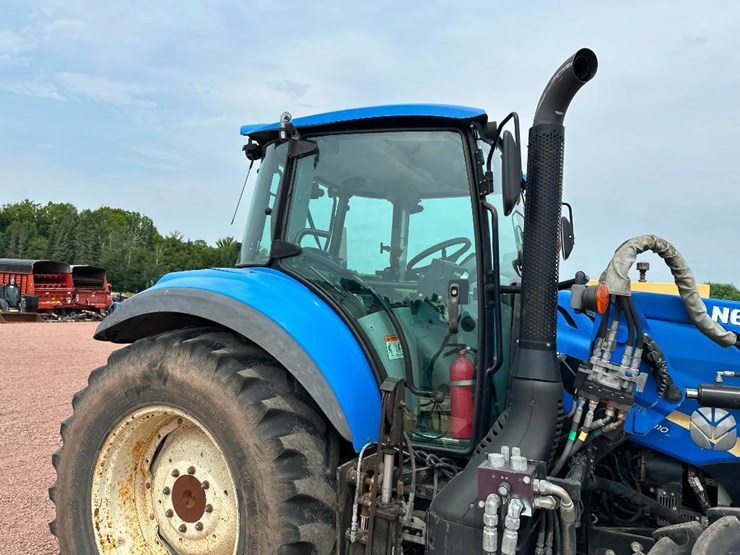 2017-new-holland-t5.110-image-10