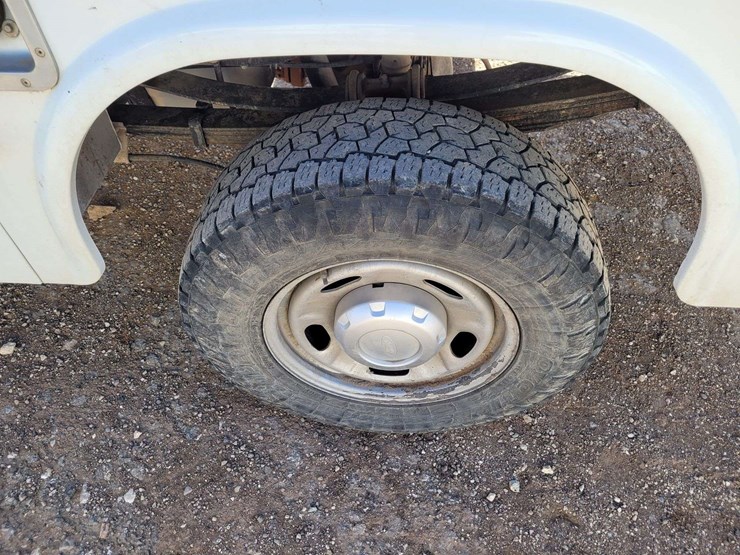 2016-ford-f350-sd-xl-image-22