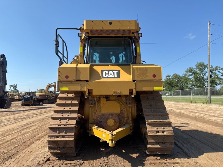 caterpillar-d6t-xl-image-7