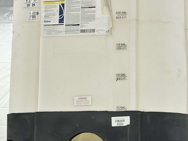 (3)-330-gallon-chemical-tanks,-cam-lock-on-bottom,-and-(1)-220-gallon-chemical-tank-with-non-working-image-3