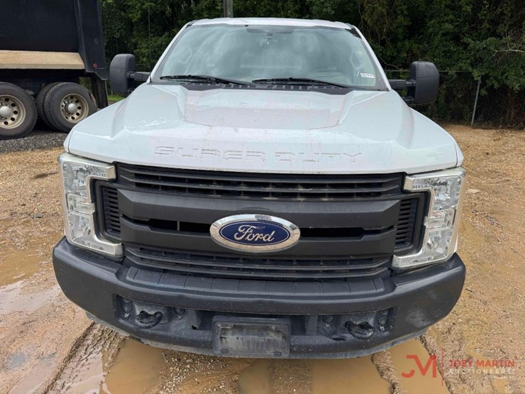 2017-ford-f250-xl-image-7