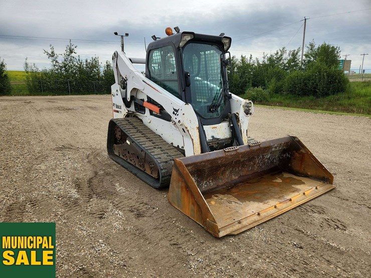 2014-bobcat-t750-image-4