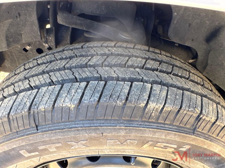 2016-ford-f150-xl-image-8
