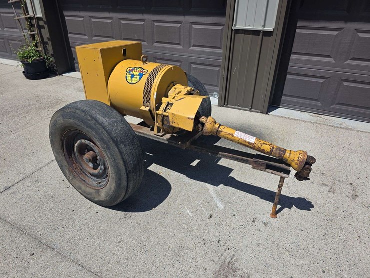 katolight-pto-generator-model:-35lr1,-540-pto,-35-kw,-120/240v,-1800-rpm,-on-cart-with-15”-tires-on-image-2