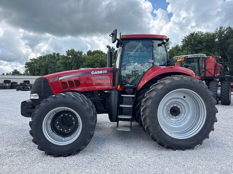 #1066-•-case-ih-305-magnum-image-2