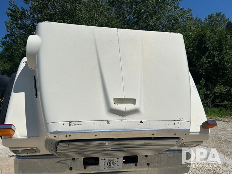 1991-ford-l8000-image-23