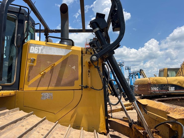 2019-caterpillar-d6t-lgp-image-20