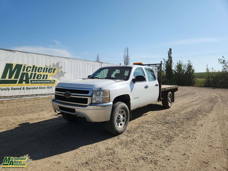 2011-chevrolet-silverado-3500hd-image-1