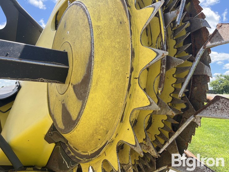 2012-john-deere-770-image-11