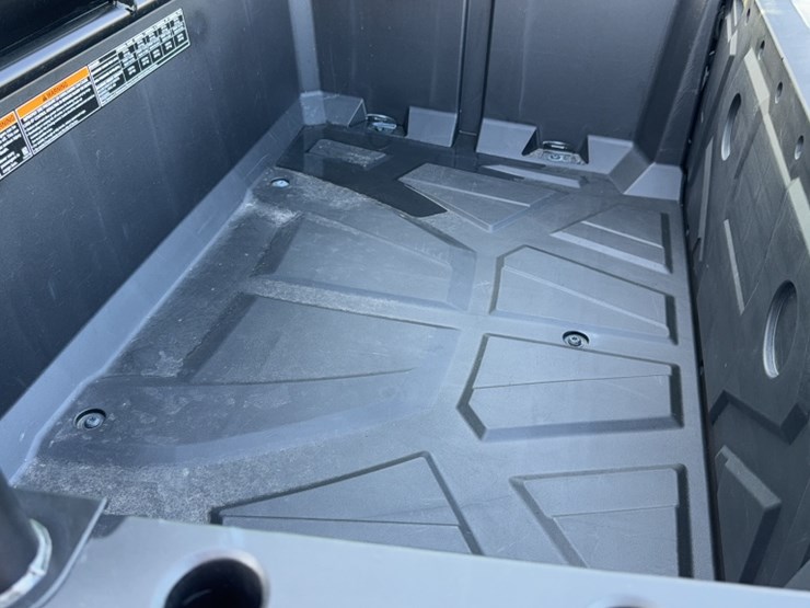 2021-general-polaris-image-13