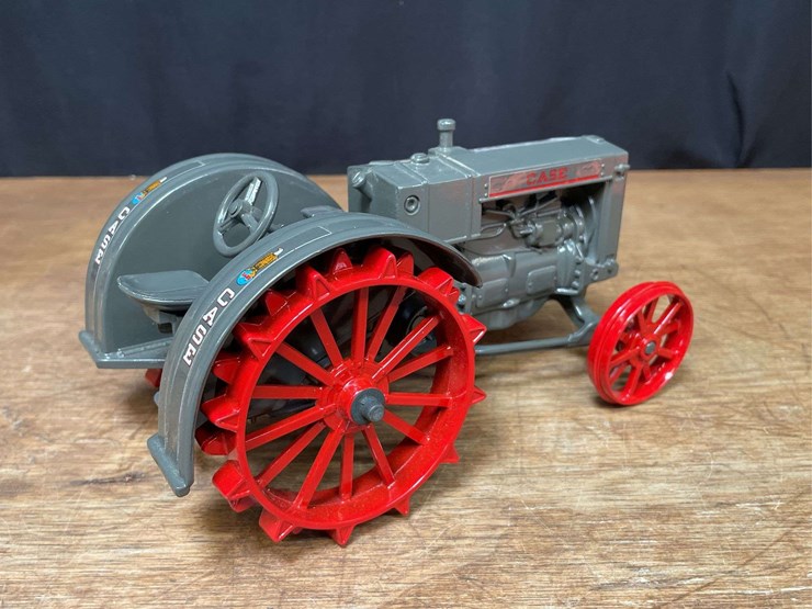 1/16-case-l-1992-wisconsin-state-fair-nib-ertl-image-8