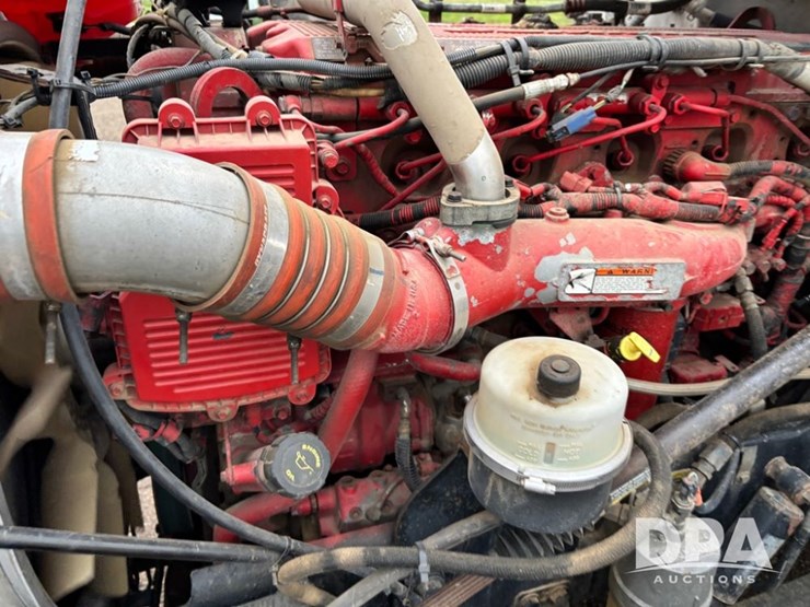 2012-peterbilt-386-image-37
