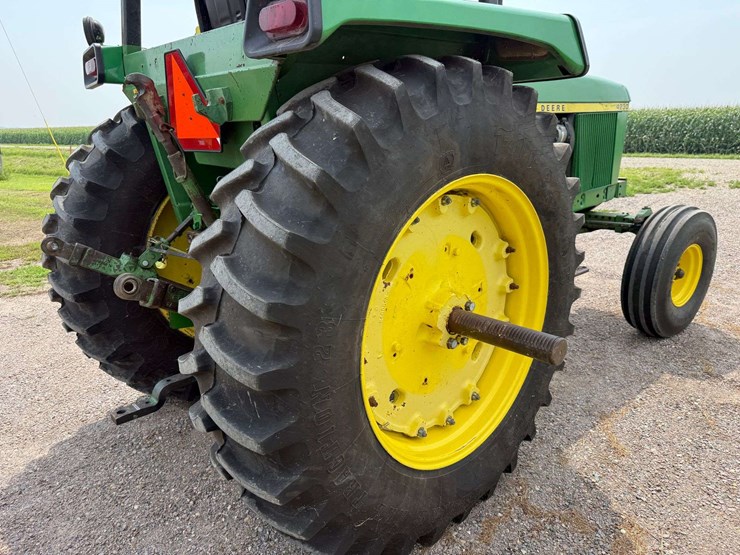 1977-john-deere-4230-image-28