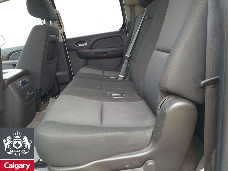 2010-gmc-yukon-xl-image-10