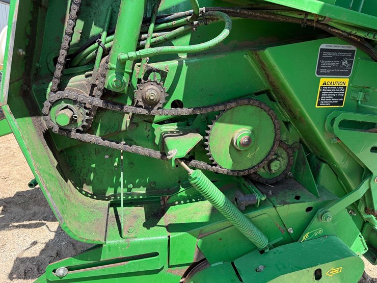 2006-john-deere-567-image-29