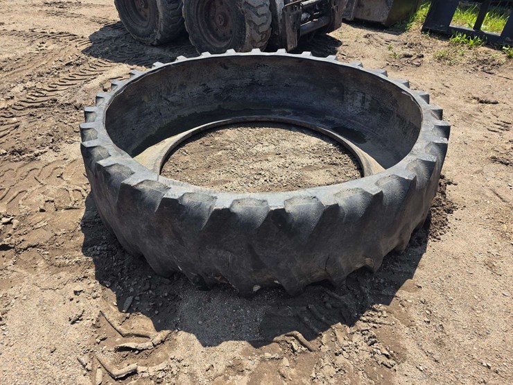 50”-tire-turned-feed-bunk/-raised-garden/sandbox,-etc.-image-1