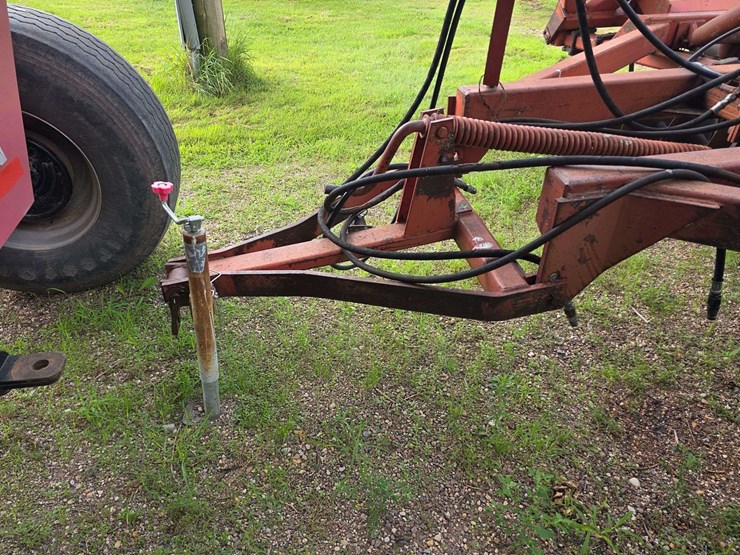 ih-490-disk,-20’,-hydraulic-fold-wings,-9.5-14-tires,-disk-scrapers,-sn:-033395-image-3