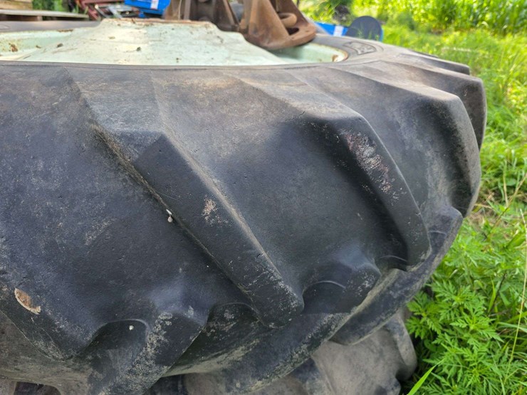 (2)-18.4-38-tires-on-10-bolt-hub-duals,-will-fit-ih-1066,-1086,-3388-and-more-image-4