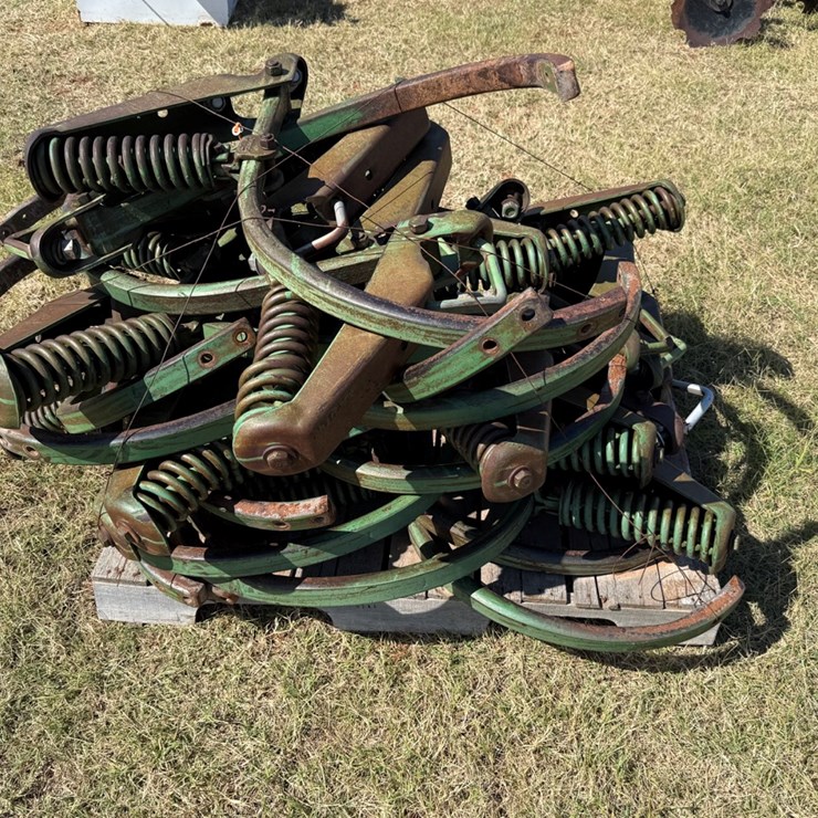 JOHN DEERE 1610