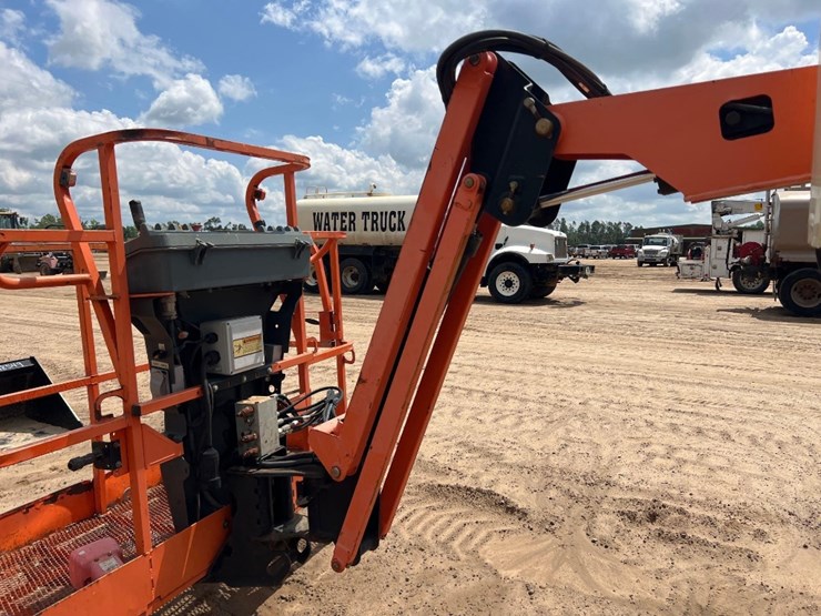 2008-jlg-450aj-image-22