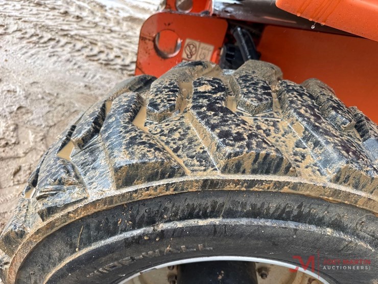2005-jlg-600s-image-7