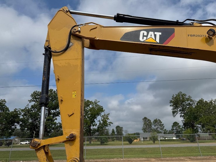 2018-caterpillar-326fl-image-23