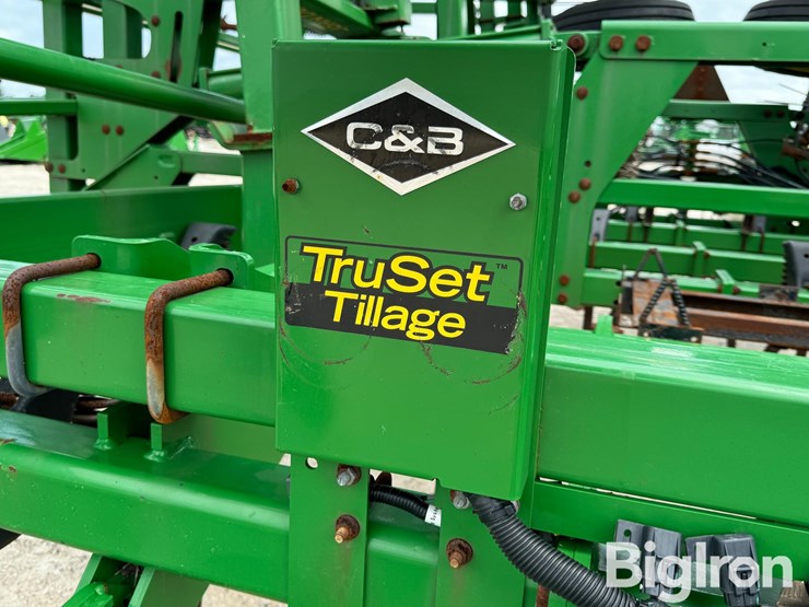 2020-john-deere-2230-60'-field-cultivator-image-10