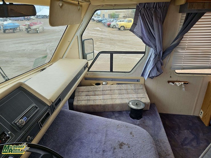 1986-gmc-p30-image-12