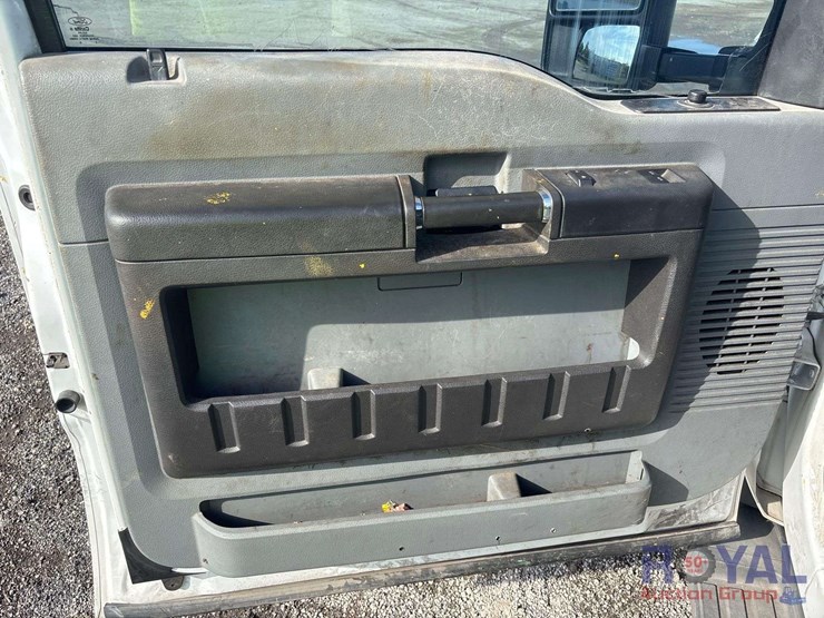 2013-auto-crane-6406h-image-12