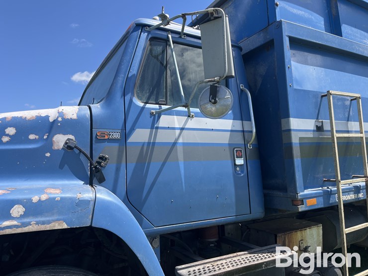 1984-international-f2375-t/a-silage-truck-image-14