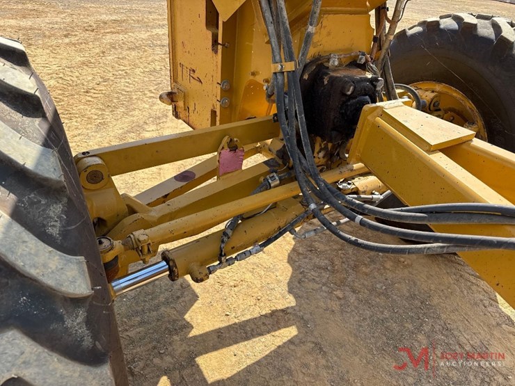 2010-caterpillar-140m-vhp-plus-image-9