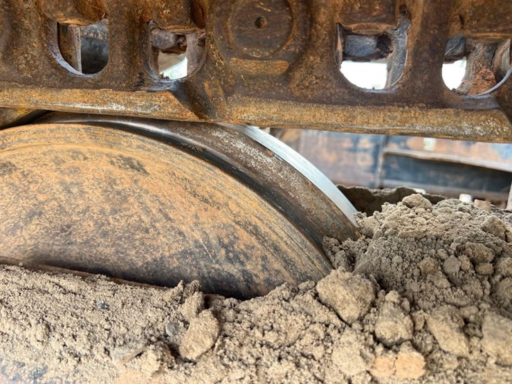 caterpillar-320fl-image-9
