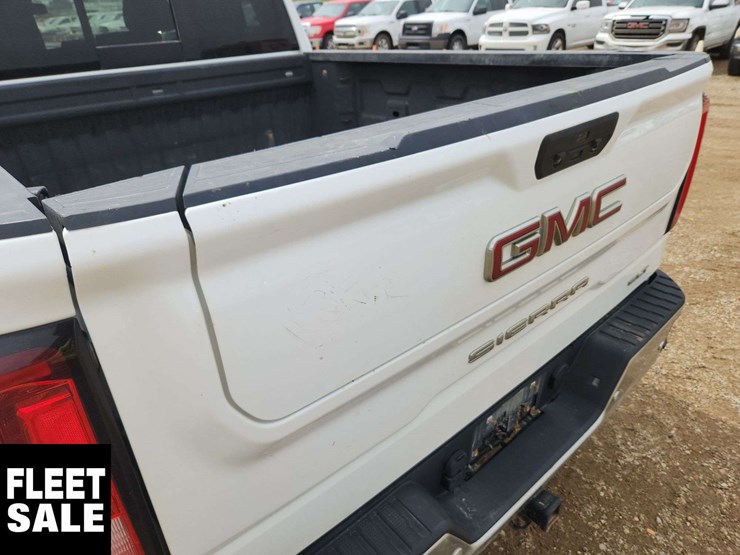 2020-gmc-sierra-1500-image-36