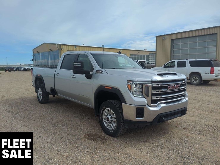 2022-gmc-sierra-2500hd-image-2