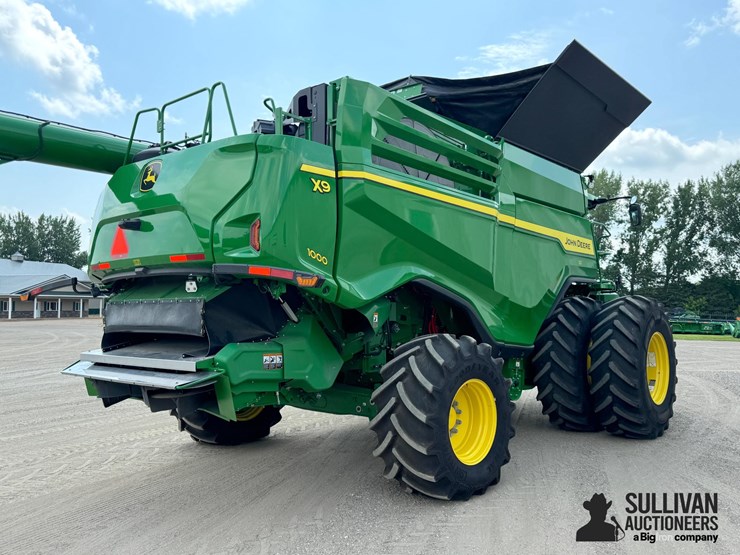 2023-john-deere-x9-1000-image-5