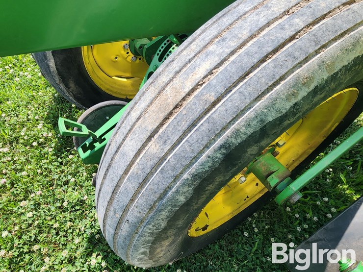 1996-john-deere-7200-image-14