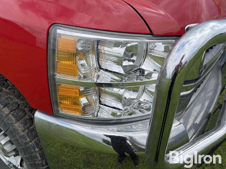 2010-chevrolet-silverado-3500-image-10