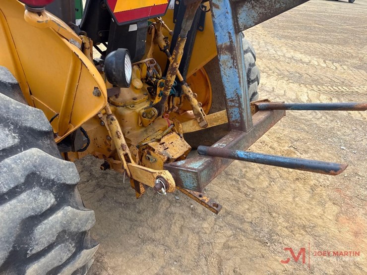 john-deere-2155-image-12