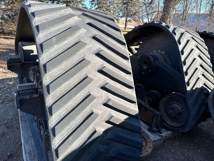 new-holland-t9.670-image-9