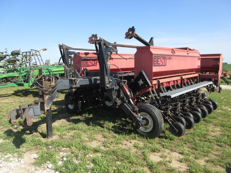 best-30'-grain-drill-image-1