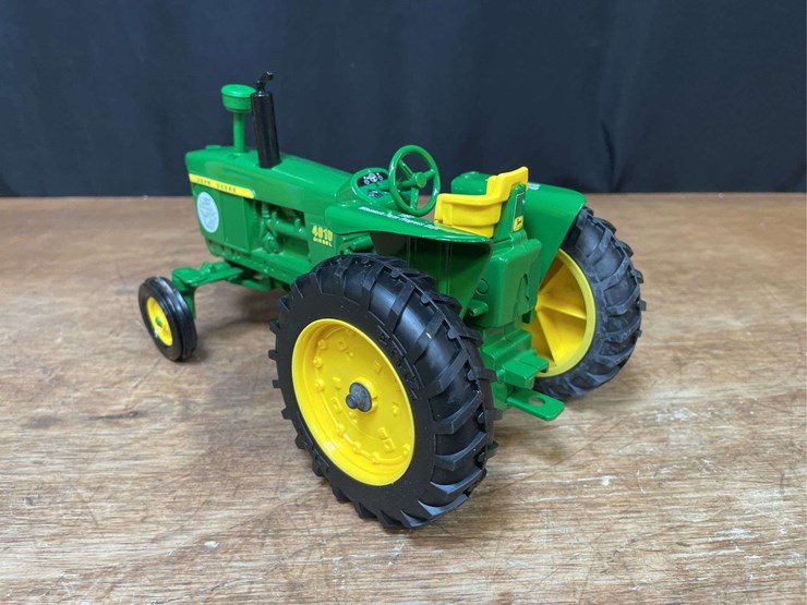 1/16-john-deere-4010-1997-wisconsin-nib-ertl-image-7