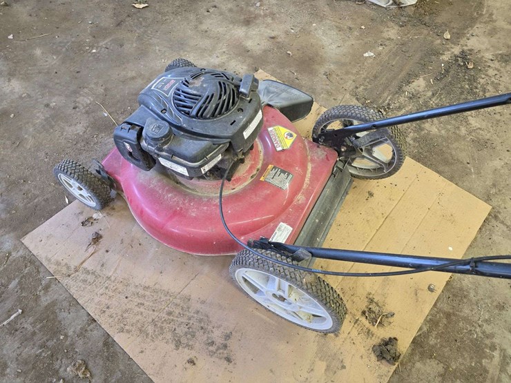 murray-5hp-push-mower,-has-not-ran-in-approx-20-years-image-7