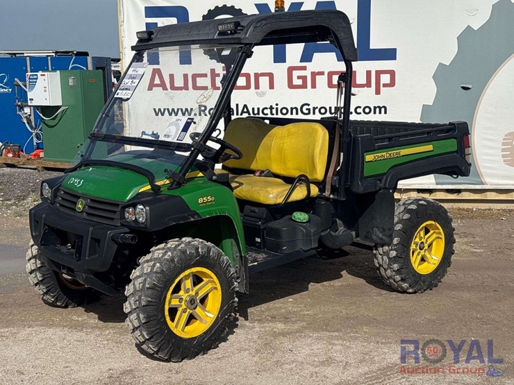 2017-john-deere-gator-image-1